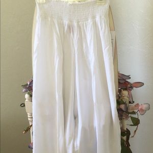 Fresh Flowers Sunny Leigh NWT resort beach XL